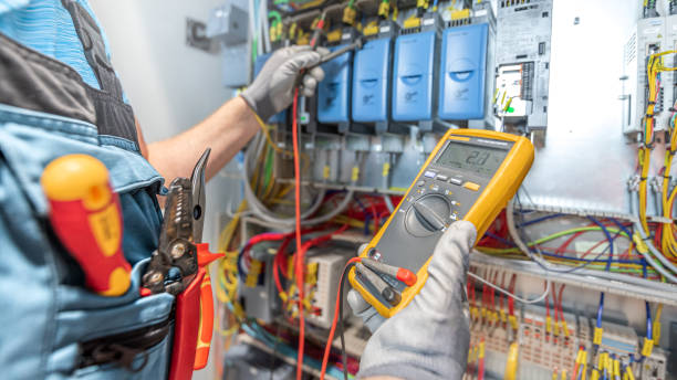  Le Roy, IL Electrician Pros